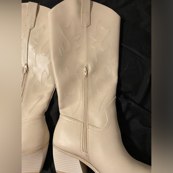 Madden NYC White Cowboy Boots sz 10 - Picture 3 of 7